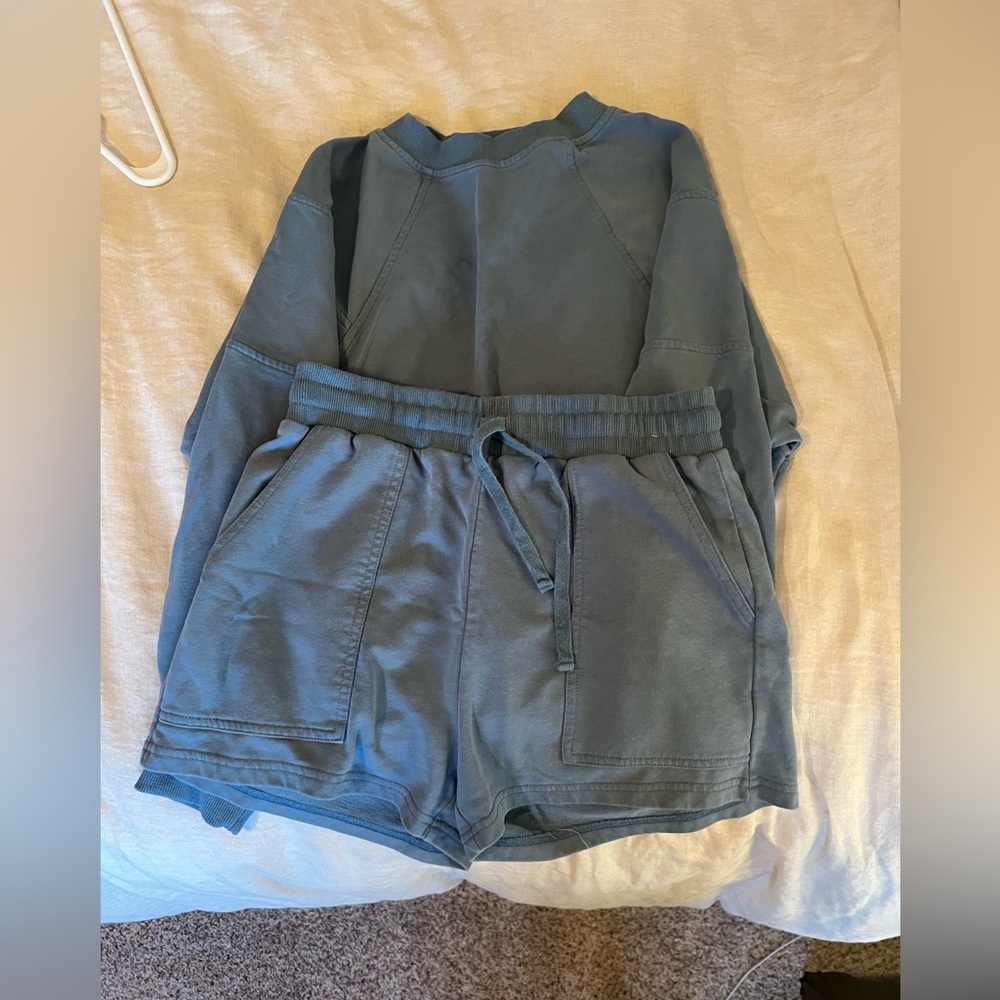 Matching set from Amazon - Picture 5 of 5